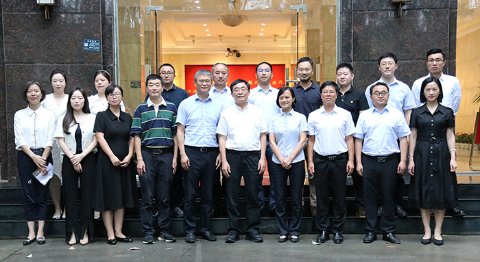 成都理工大学合照 1.jpg